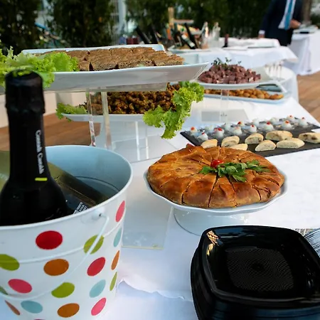 Rainbow ***s Ξενοδοχείο