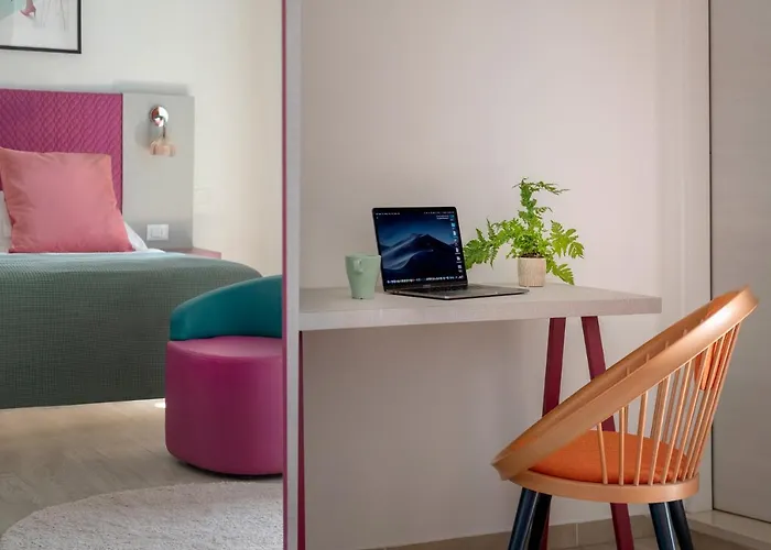 Rainbow ***s فندق