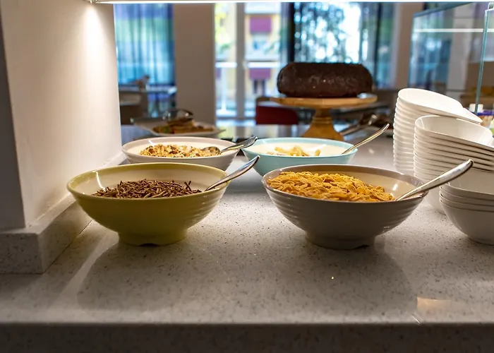 Rainbow ***s فندق