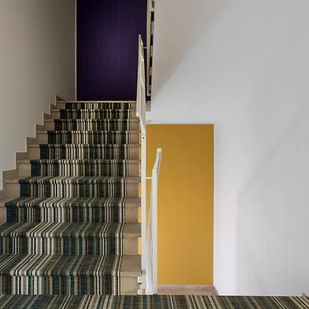 Rainbow ***s Szálloda