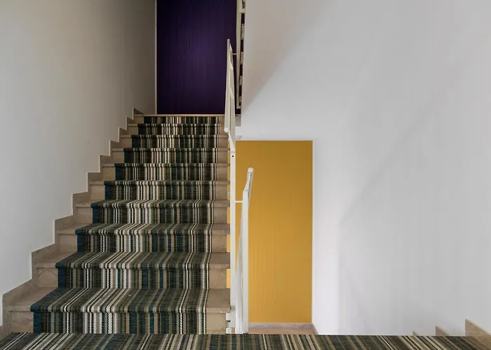 Rainbow ***s Отель