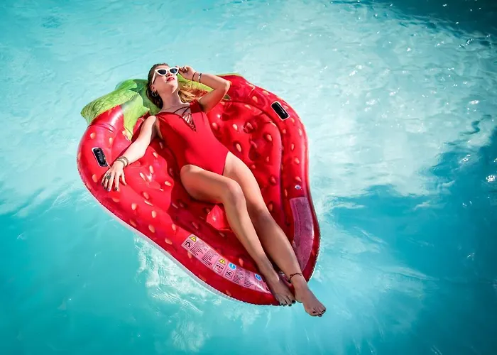 Rainbow ***s 3* Римини