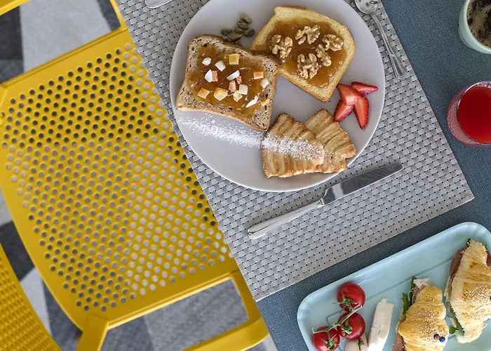 Rainbow ***s Отель